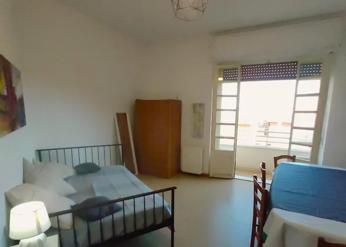 Large And Cosy In The Centre Of Apartamento