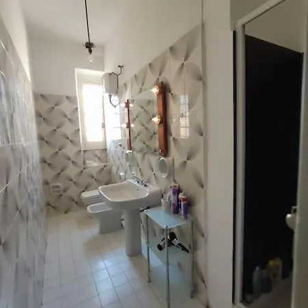 Apartment Large And Cosy In The Centre Of Cagliari